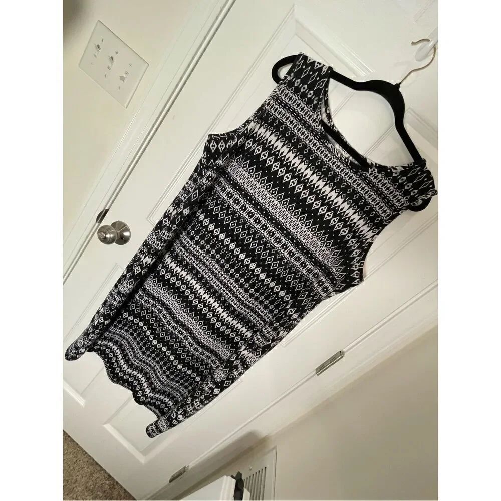 Cato women’s sleeveless black white dress 18/20W